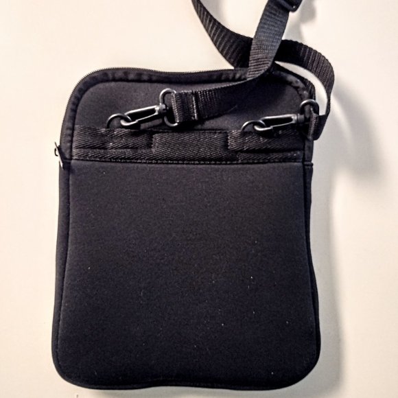 Polaroid Z-Stand Folio Cover & Travelocity Bag ~ Holds Max 10.25" x 6.25" Tablet - Picture 10 of 16